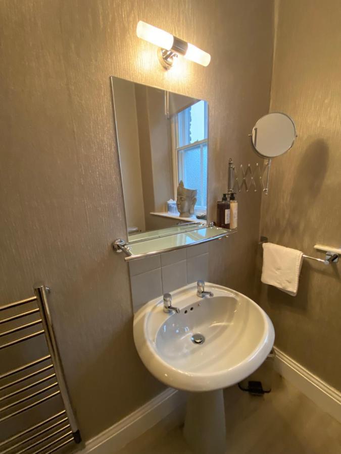 Merewyke Boutique Luxury Family Apartment Sleeps 4 , Central Location Уиндермер Екстериор снимка